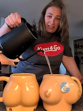 Snapshot of Canadian_BBW chatting on 11-21-25, 09:57 Canadian BBW online show from 11-21-25, 09:57