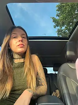 joanaelaa online show from 07-24-26, 05:55