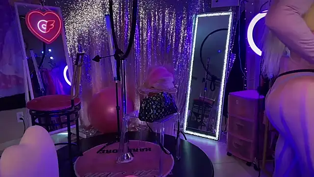 bimbotwerkqueen online show from 03-14-25, 11:00