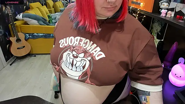 Softie Sofy online show from 03-11-25, 07:04