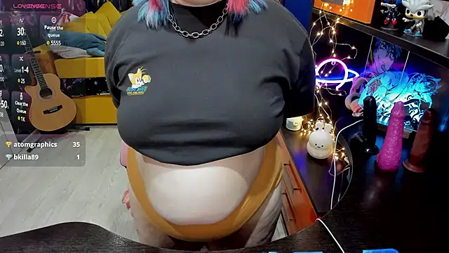 Softie Sofy online show from 03-21-25, 06:16