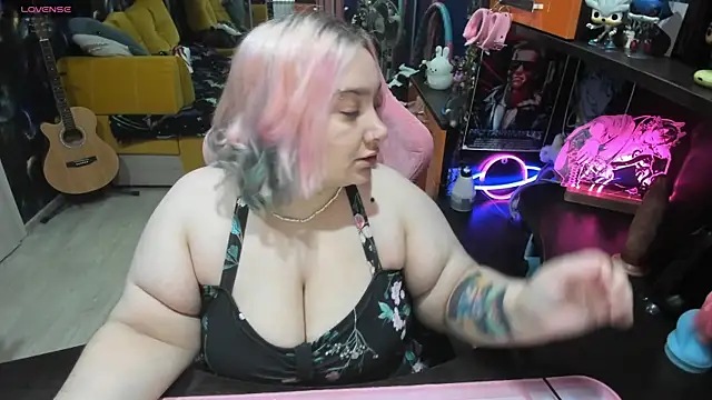 Softie Sofy online show from 09-23-25, 01:41