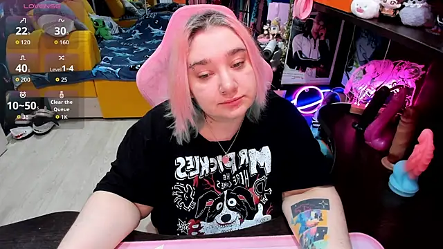 Softie Sofy online show from 02-26-26, 03:38