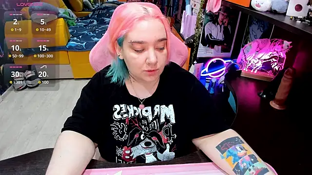 Softie Sofy online show from 03-11-26, 03:45