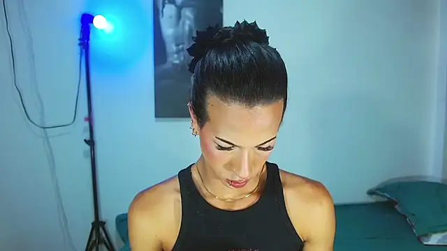 Kenisha Sweet online show from 11-04-25, 03:05