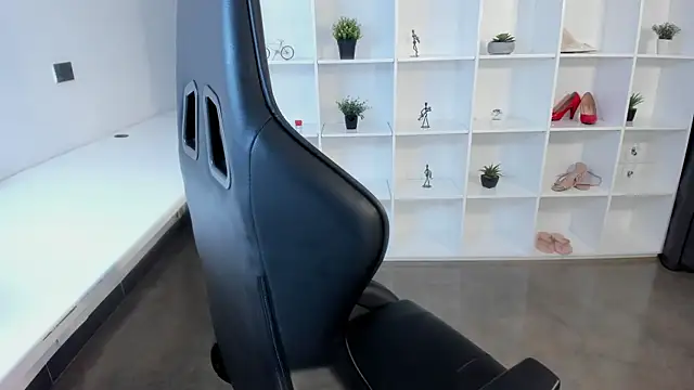 natural bigboobs online show from 05-19-26, 07:42
