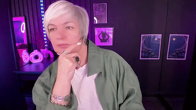 CarmenSoft online show from 11-21-25, 08:51