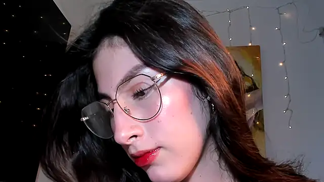 valeria gonzales  online show from 01-11-25, 05:20