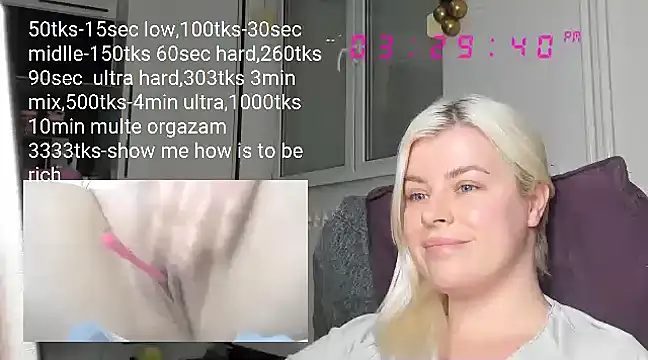 Snapshot of queenofthenighttt chatting on 02-22-25, 02:30 queenofthenighttt online show from 02-22-25, 02:30