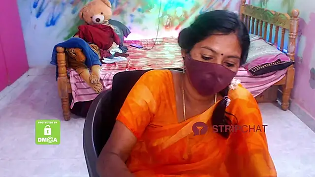 Snapshot of Novapol chatting on 12-13-24, 08:37 Novapol online show from 12-13-24, 08:37