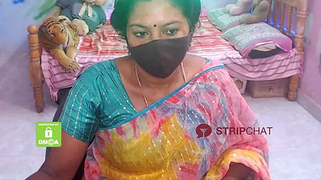 Snapshot of Novapol chatting on 01-05-25, 03:43 Novapol online show from 01-05-25, 03:43