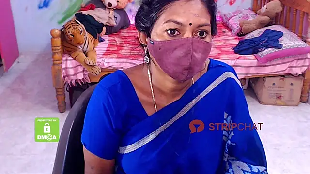 Snapshot of Novapol chatting on 02-09-25, 02:06 Novapol online show from 02-09-25, 02:06