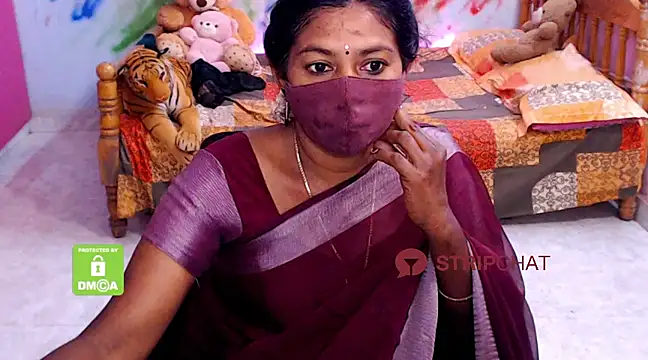 Snapshot of Novapol chatting on 03-01-25, 12:23 Novapol online show from 03-01-25, 12:23