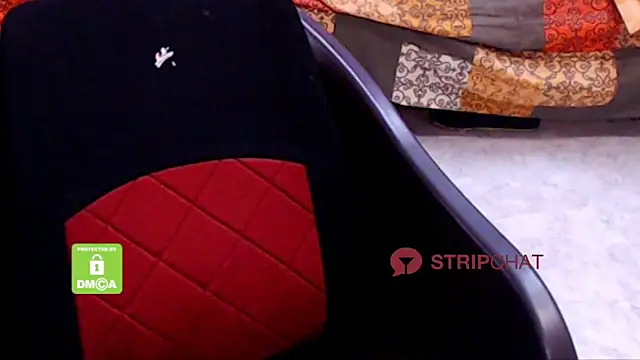 Snapshot of Novapol chatting on 03-07-25, 05:49 Novapol online show from 03-07-25, 05:49