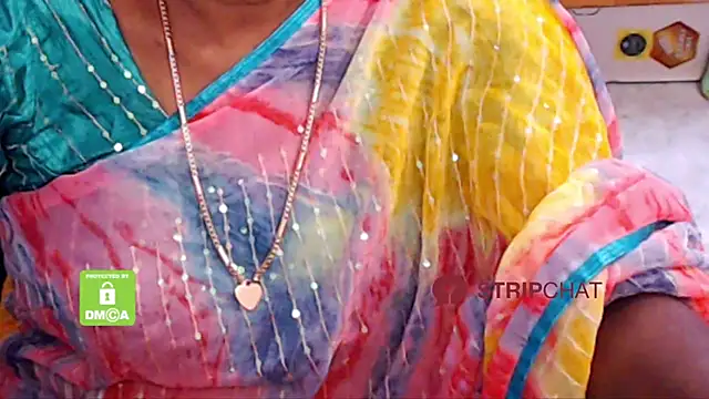 Snapshot of Novapol chatting on 03-11-25, 06:10 Novapol online show from 03-11-25, 06:10