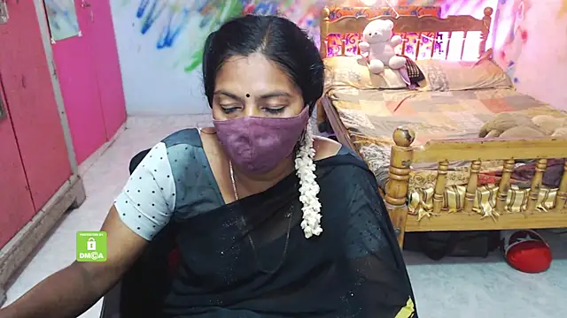 Snapshot of Novapol chatting on 11-14-25, 06:17 Novapol online show from 11-14-25, 06:17