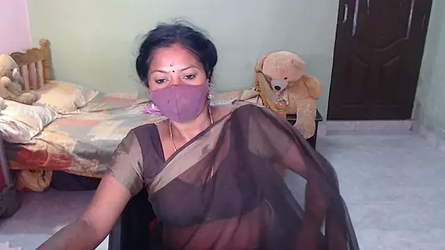 Snapshot of Novapol chatting on 06-25-26, 05:28 Novapol online show from 06-25-26, 05:28