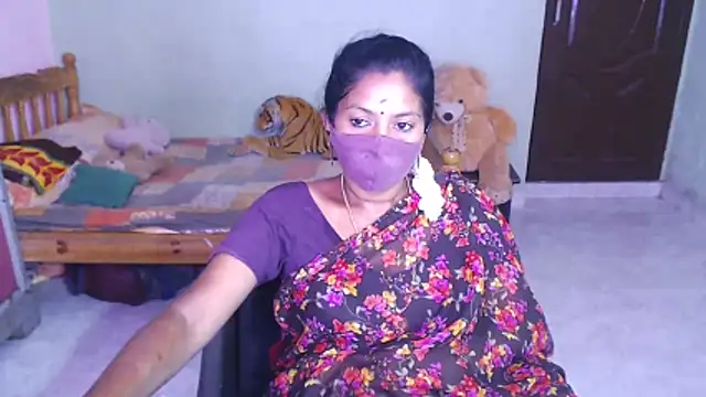 Snapshot of Novapol chatting on 07-02-26, 05:24 Novapol online show from 07-02-26, 05:24