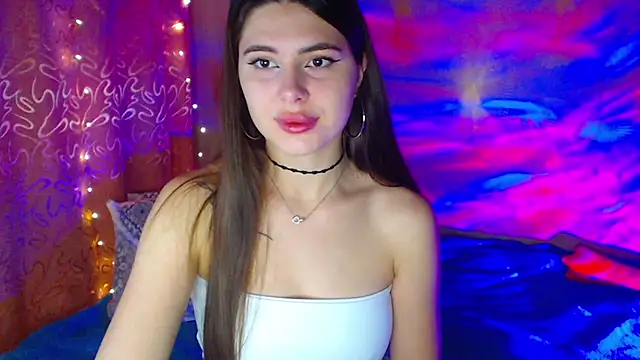 ViollinaLove online show from 10-18-25, 04:37