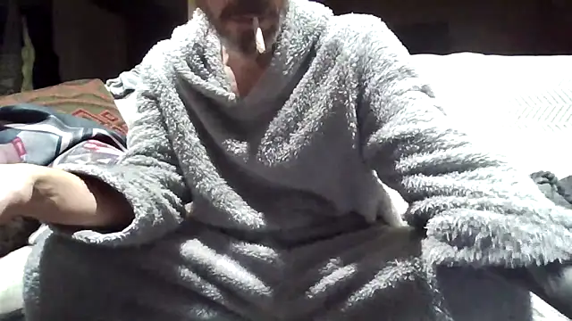 Snapshot of 207RCCam chatting on 11-15-25, 06:22 207RCCam online show from 11-15-25, 06:22