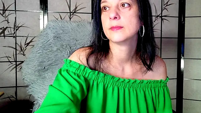  Sweetlonglips  online show from 12-02-25, 05:02