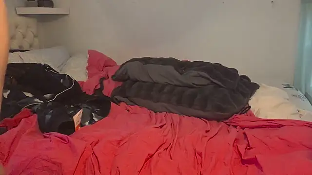 MaddisonX online show from 02-09-26, 04:44