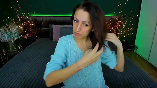 Rebecca Diamond online show from 02-02-25, 06:37