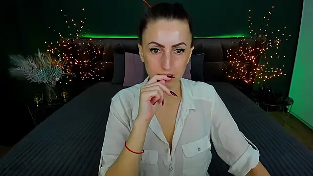 Rebecca Diamond online show from 02-05-25, 06:35