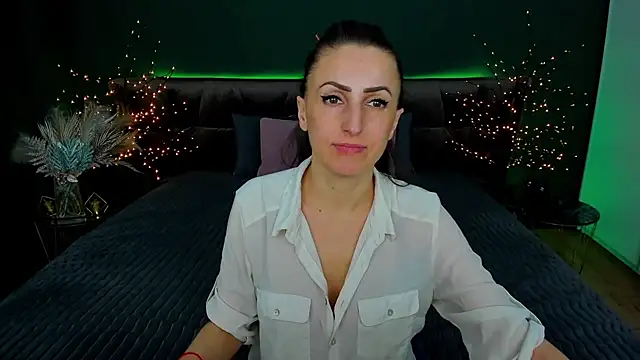 Rebecca Diamond online show from 02-26-25, 09:42