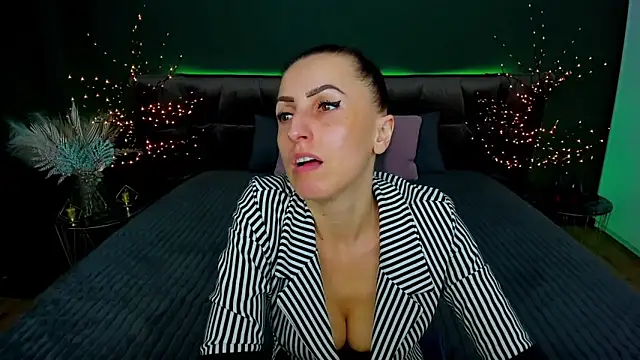 Rebecca Diamond online show from 03-21-25, 09:34