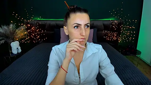 Rebecca Diamond online show from 12-02-25, 06:52