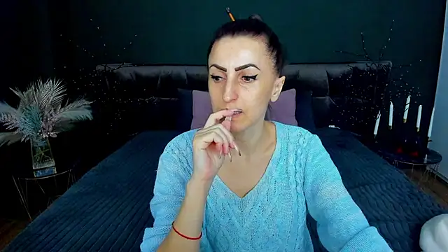 Rebecca Diamond online show from 02-11-26, 06:18