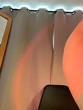 curchez  online show from 11-19-25, 03:56