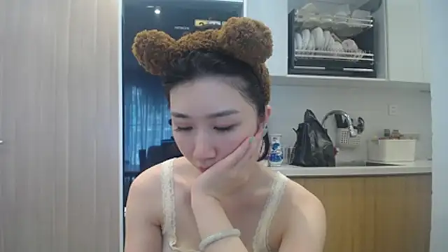 Asiagirll online show from 06-05-26, 06:52