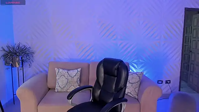 AbellaCroft online show from 01-11-26, 01:05