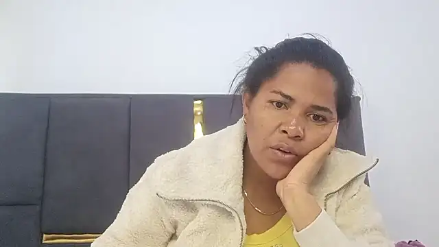 aleixane online show from 04-20-26, 06:49