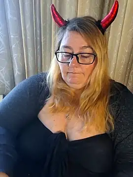 Iceprincess2bad4u online show from 05-03-26, 06:19