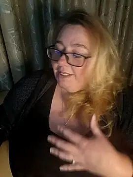 Iceprincess2bad4u online show from 05-13-26, 06:16