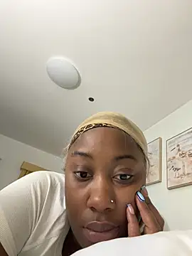 Snapshot of gypsydoll chatting on 06-07-26, 10:30 gypsydoll online show from 06-07-26, 10:30