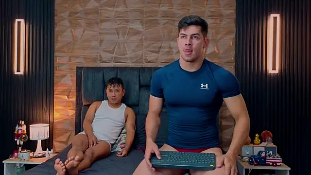 FelipeAndMarcello3 online show from 11-17-25, 02:45