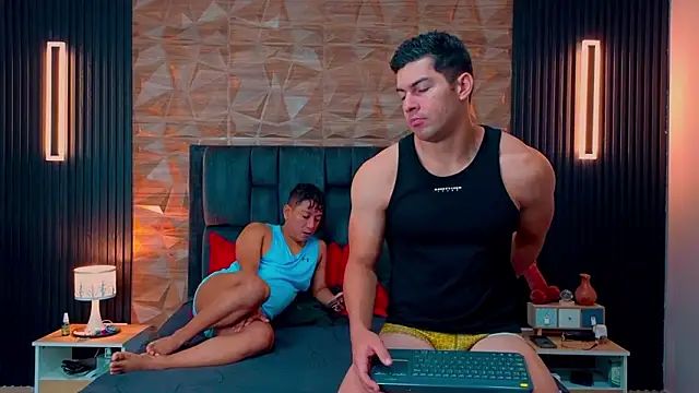 FelipeAndMarcello3 online show from 02-05-26, 02:11