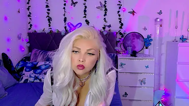Snapshot of LexY- chatting on 07-16-26, 09:54 LexY- online show from 07-16-26, 09:54