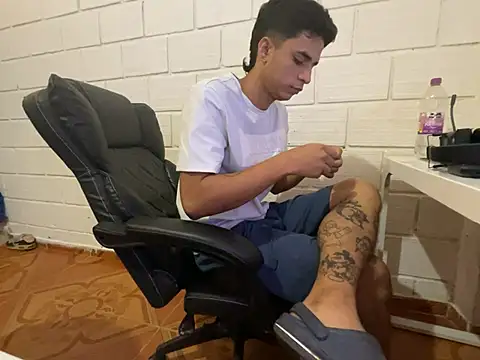 Max TheHorseDick online show from 03-11-26, 06:03