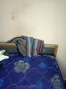 Snapshot of Sweet-Berry chatting on 12-25-24, 05:37 Sweet-Berry online show from 12-25-24, 05:37