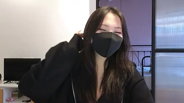 TammiLou online show from 02-13-25, 04:32