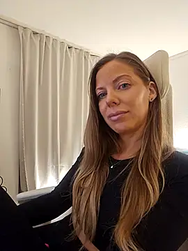 Snapshot of novaforyou1 chatting on 11-09-25, 05:00 novaforyou1 online show from 11-09-25, 05:00