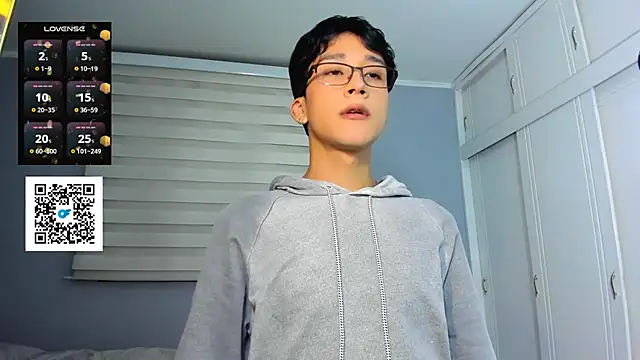 tom Howard online show from 09-19-25, 03:41