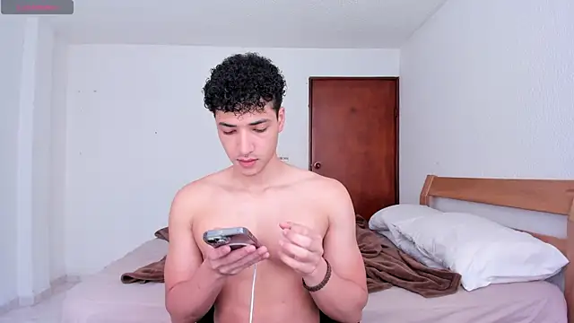 MitchellXD online show from 02-02-25, 03:39