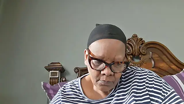 SEXYBOOBSNASS online show from 10-22-25, 04:24