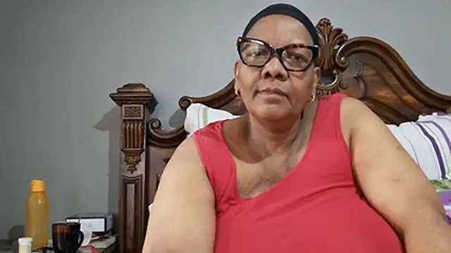 SEXYBOOBSNASS online show from 10-28-25, 04:49